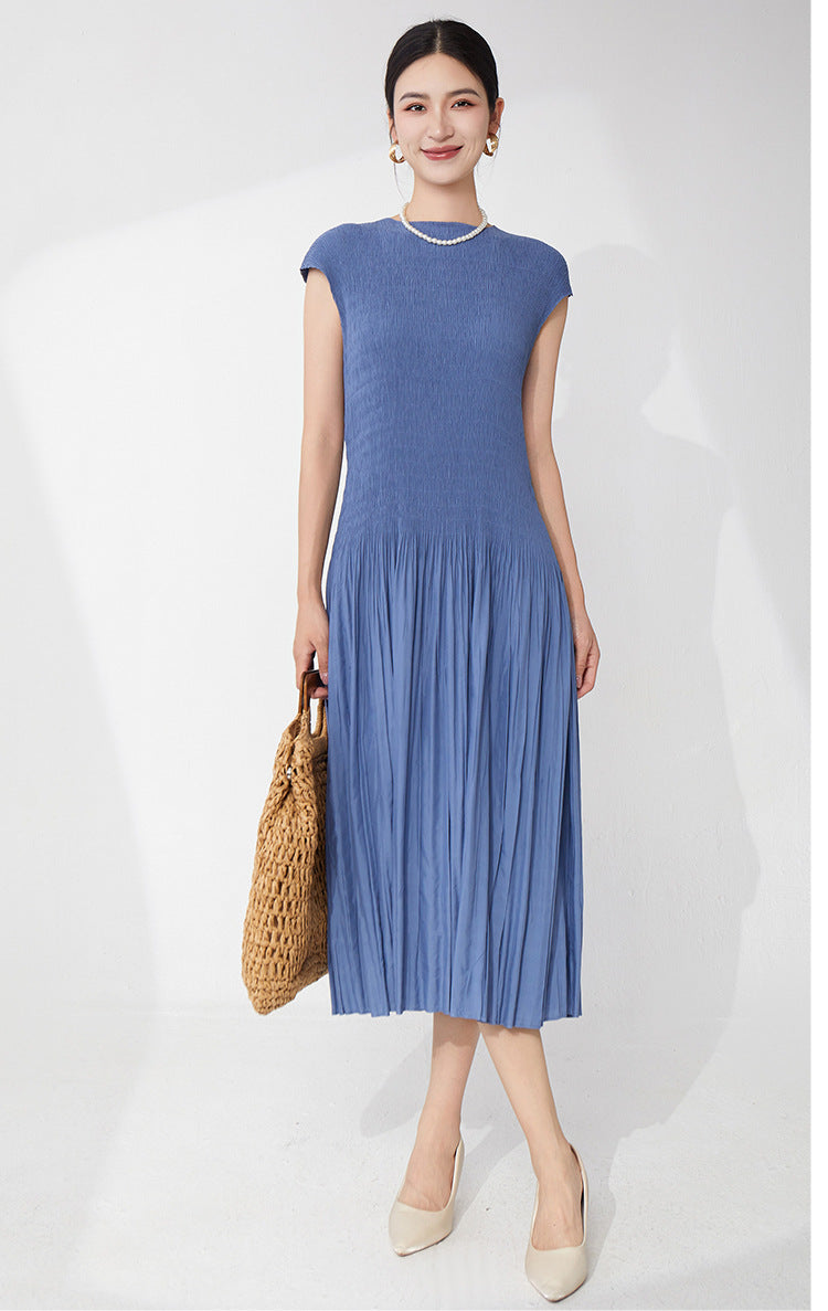Everyday Pleated Midi Dress – Sleeveless Comfort Fit
