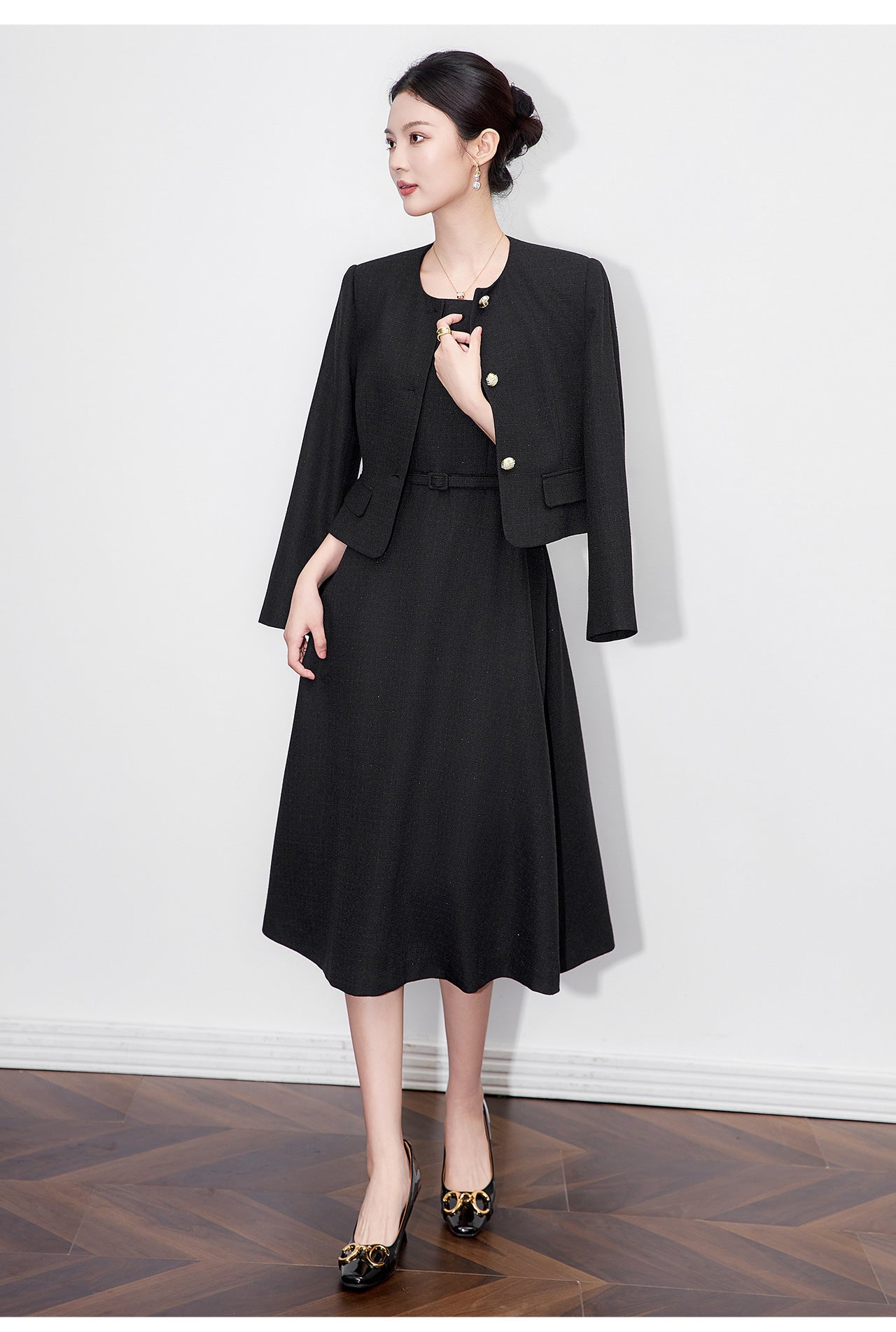 French-Inspired Two-Piece Set – Fitted Dress & Cropped Jacket