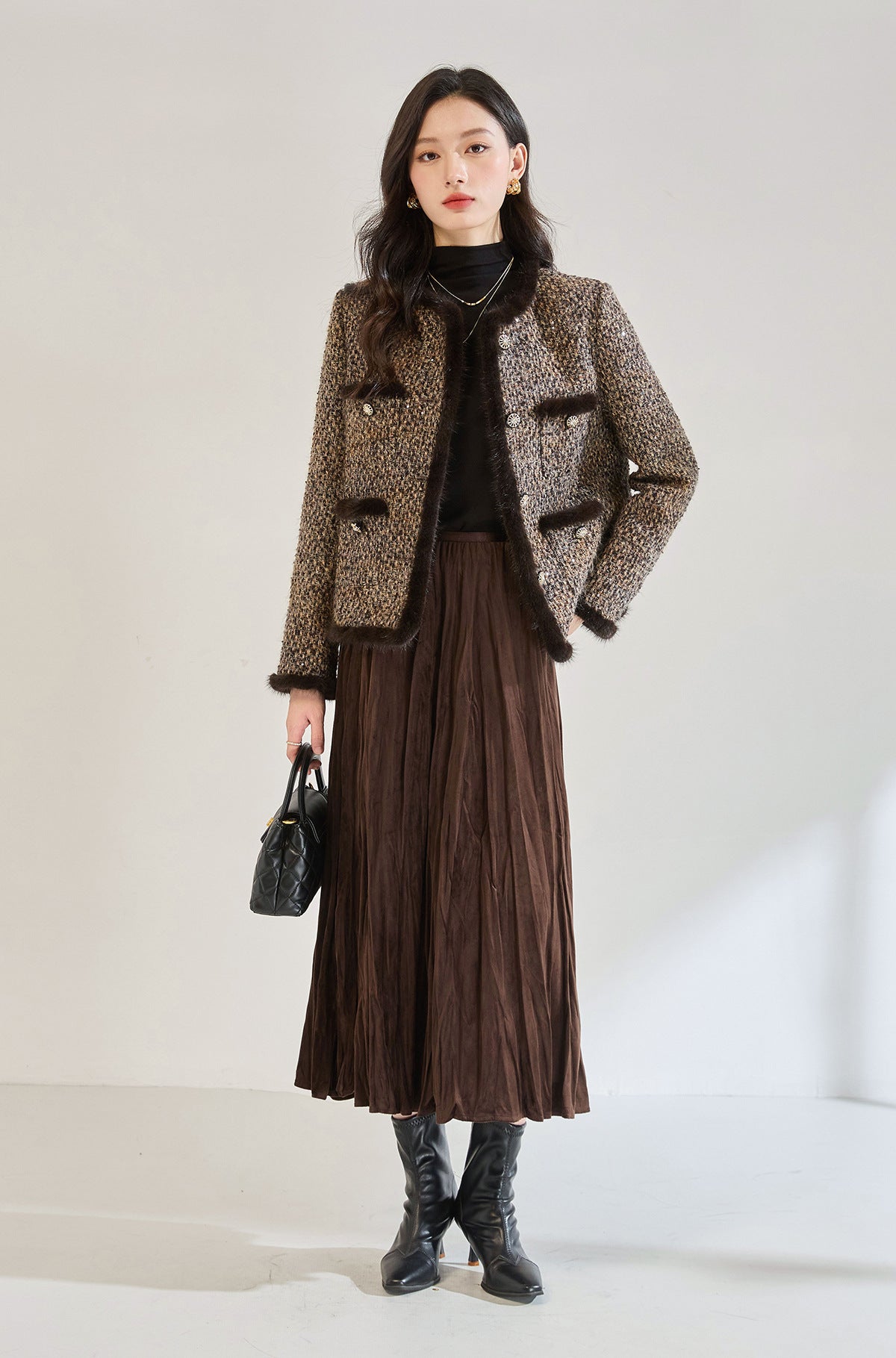 Luxury Tweed Short Puffer Jacket with White Duck Down Filling