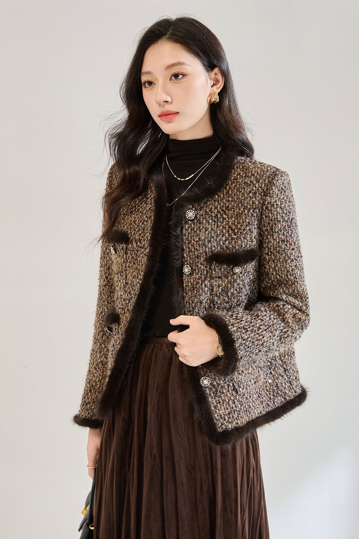 Luxury Tweed Short Puffer Jacket with White Duck Down Filling