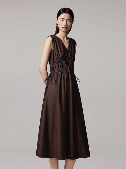 Pleated Brown V-Neck Sleeveless Midi Dress