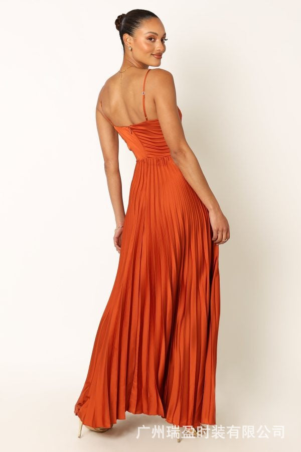 Elegant Pleated Backless Maxi Dress
