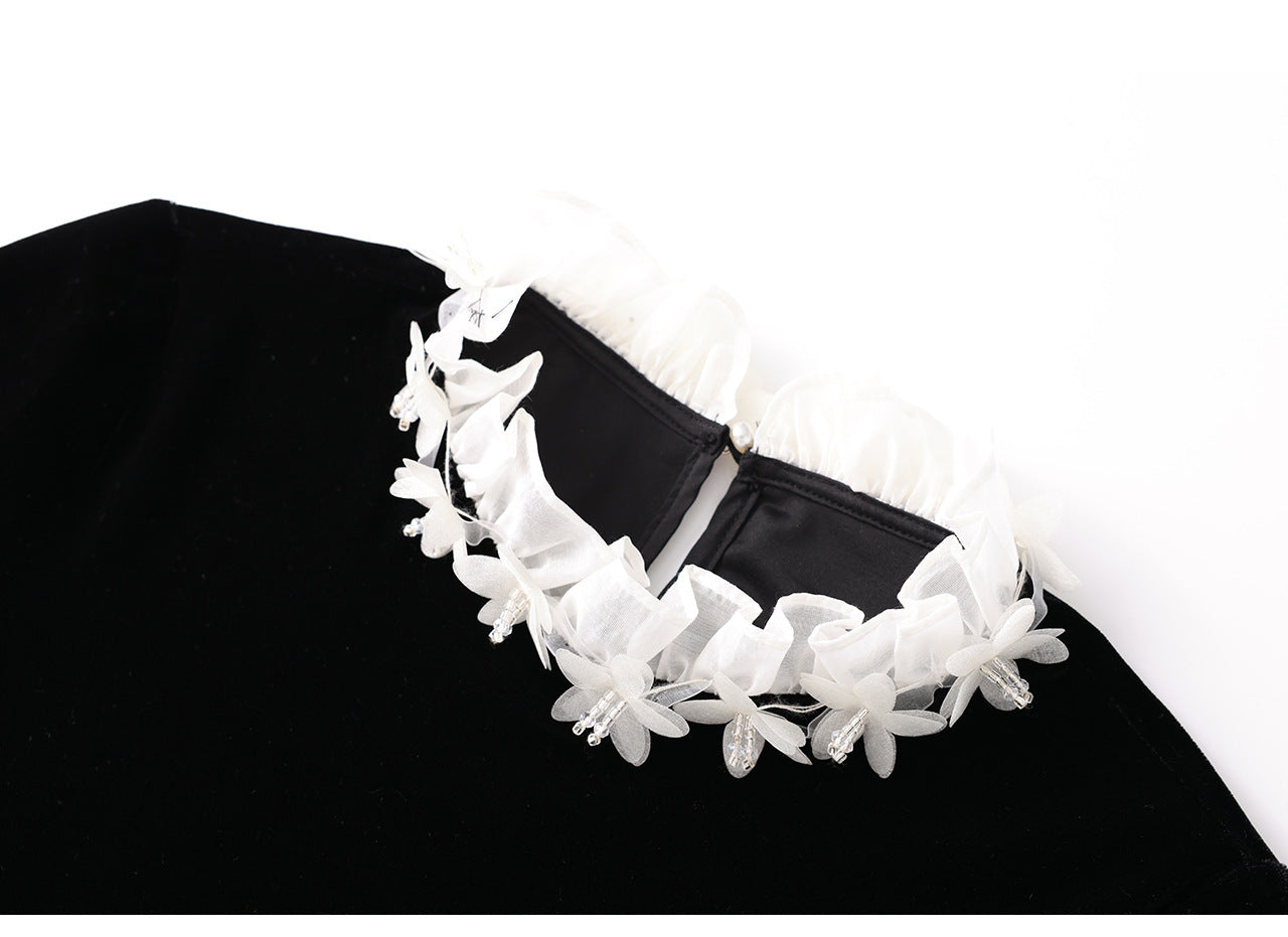 Floral Collar Velvet Blouse