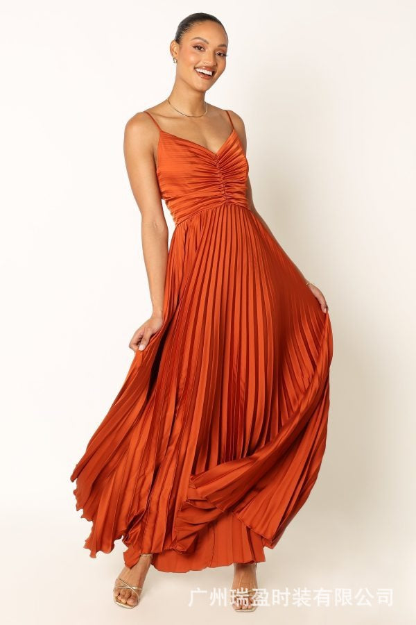 Elegant Pleated Backless Maxi Dress