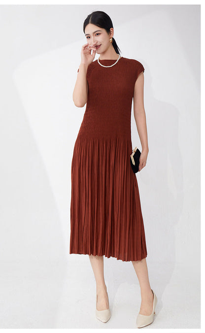 Everyday Pleated Midi Dress – Sleeveless Comfort Fit