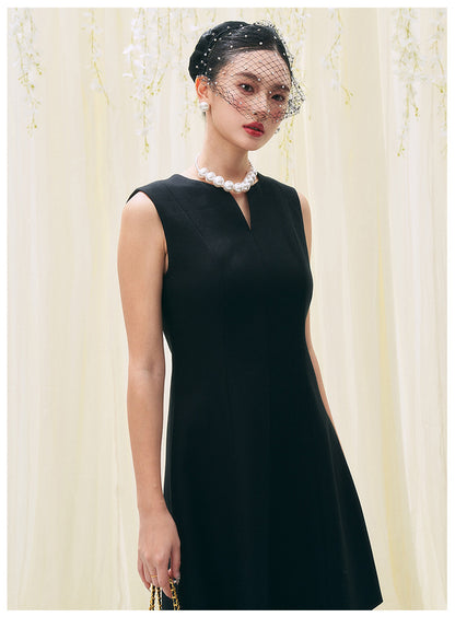 Élora Pearl Midi Dress