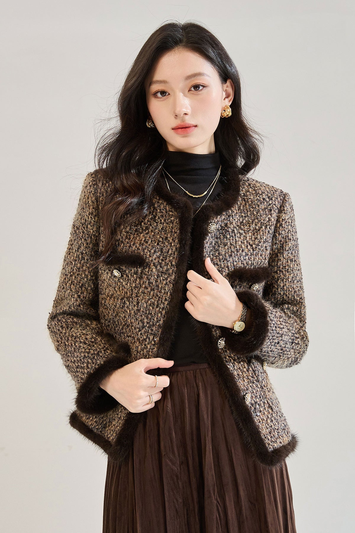 Luxury Tweed Short Puffer Jacket with White Duck Down Filling