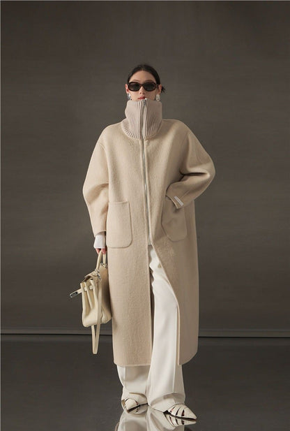 High Wool Content Long Coat with Mock Neck – Relaxed Fit, Zipper Front