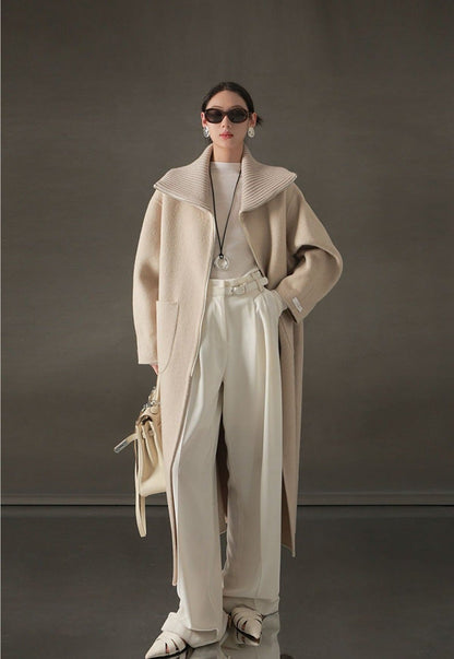 High Wool Content Long Coat with Mock Neck – Relaxed Fit, Zipper Front