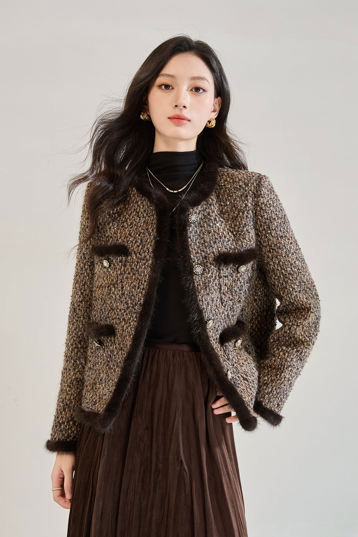 Luxury Tweed Short Puffer Jacket with White Duck Down Filling