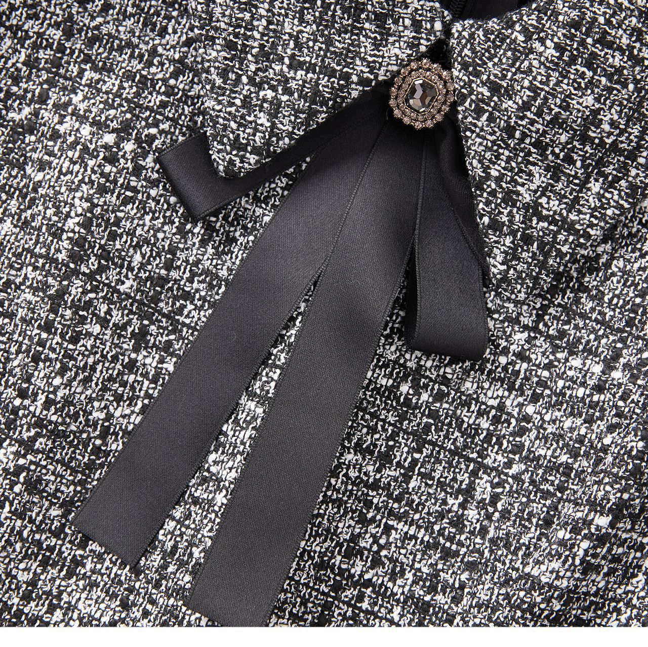 Chanel-Inspired Tweed Mermaid Dress – Elegant Slim Fit Long-Sleeve Design