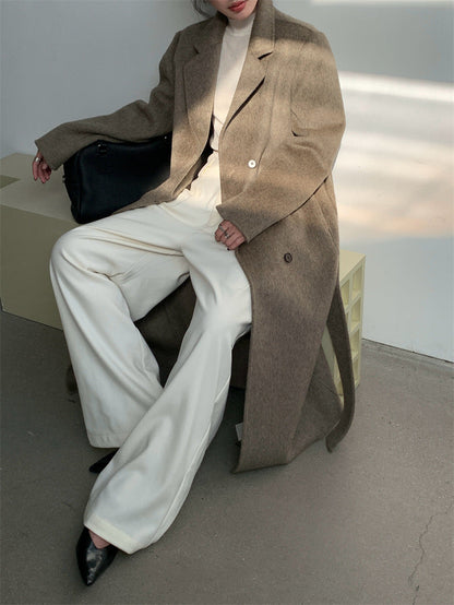 Cashmere Wool Structured Shoulder Coat – Timeless Elegance for Cold Days