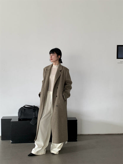 Cashmere Wool Structured Shoulder Coat – Timeless Elegance for Cold Days