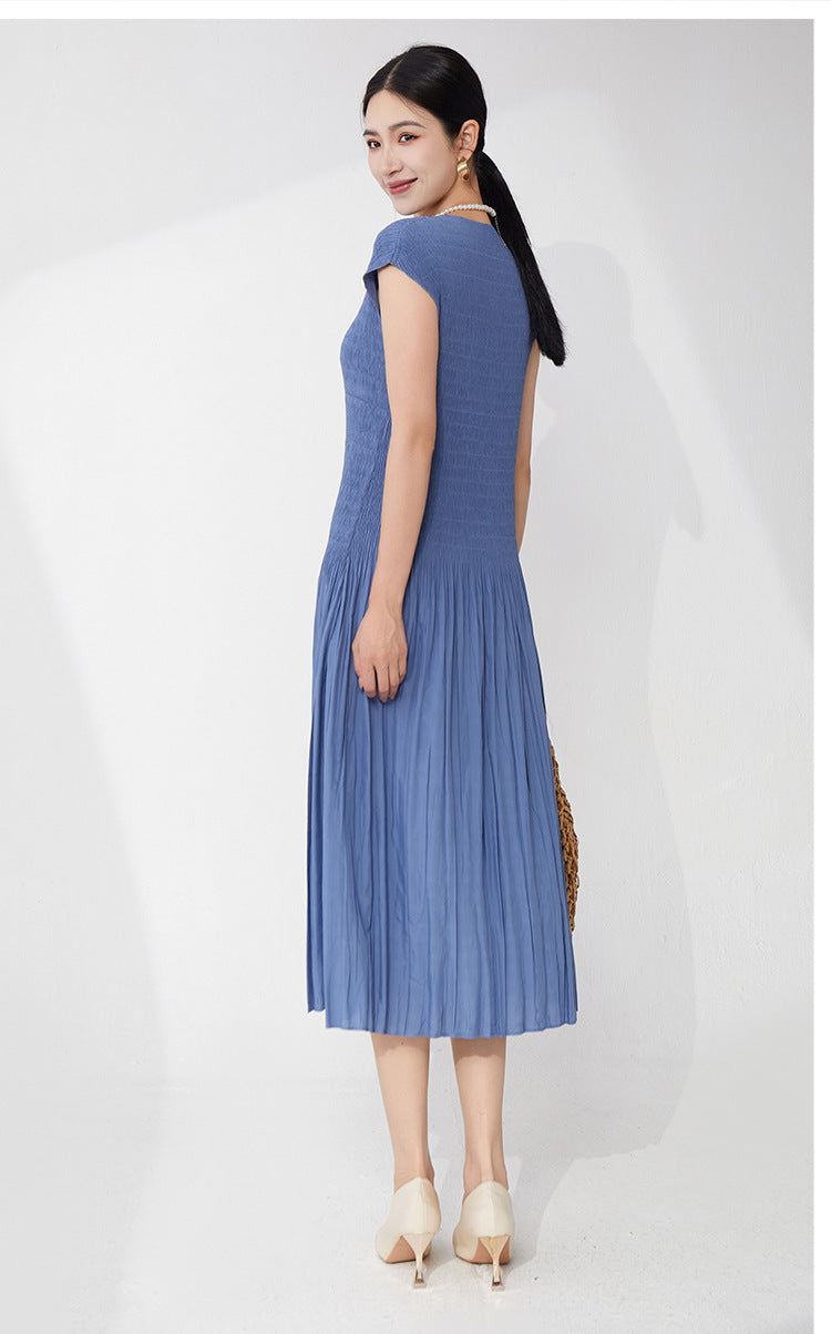 Everyday Pleated Midi Dress – Sleeveless Comfort Fit