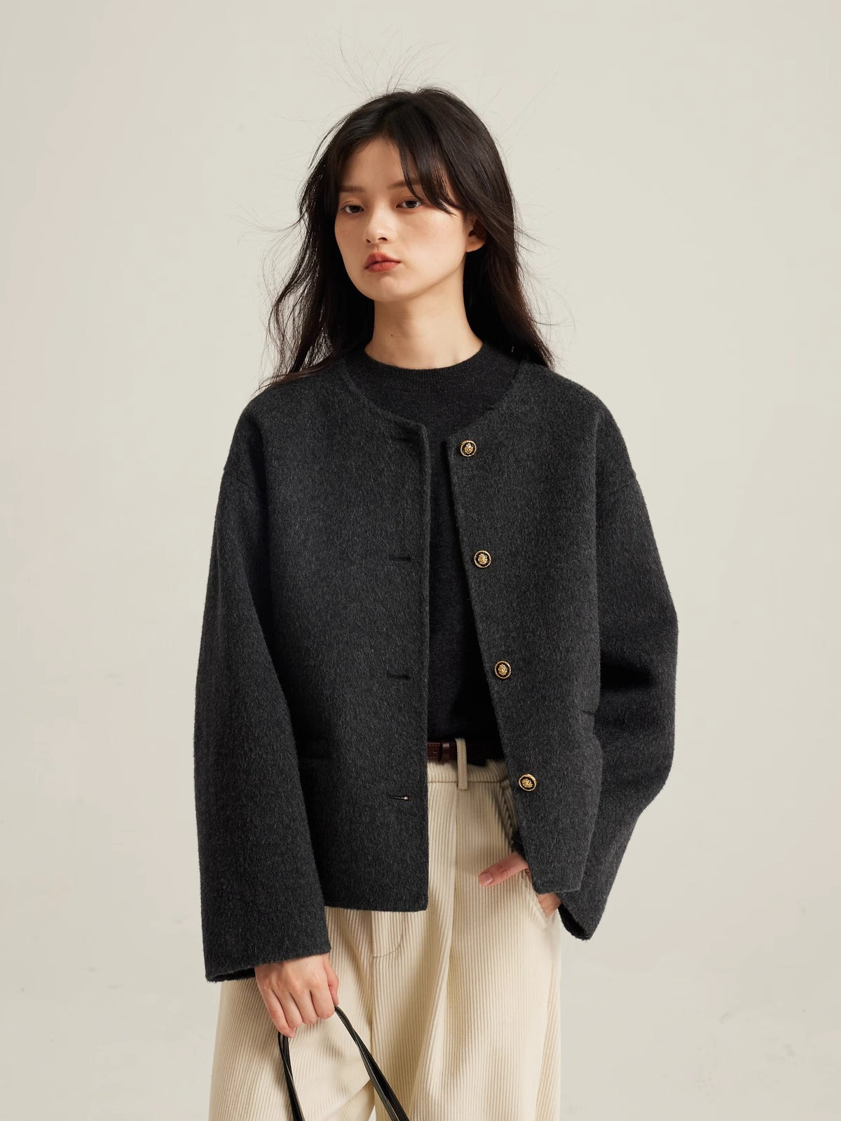 High-Quality Wool Short Coat – Elegant Round Neck Jacket