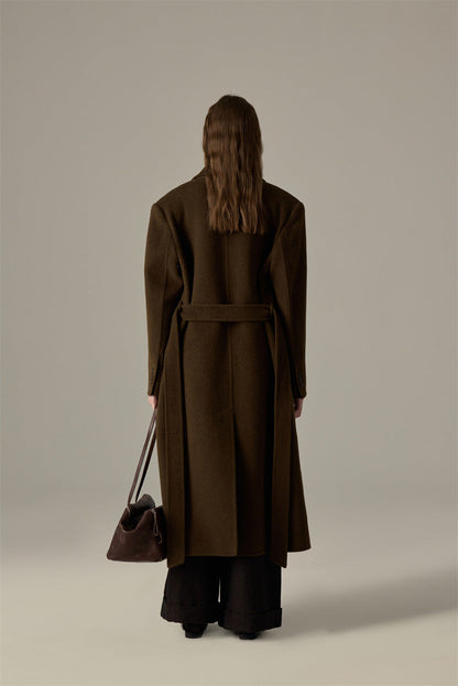 Cashmere Wool Structured Shoulder Coat – Timeless Elegance for Cold Days