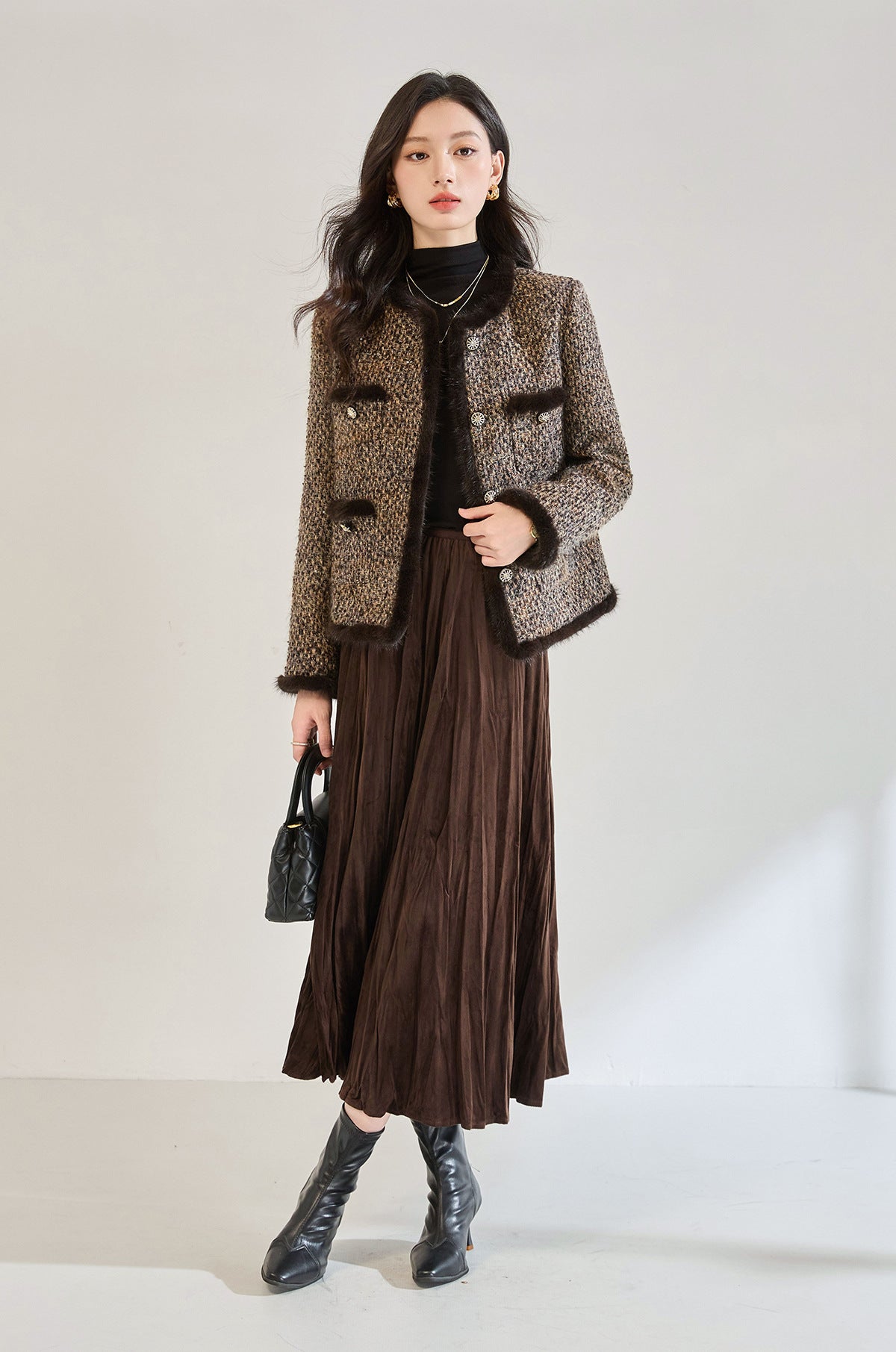 Luxury Tweed Short Puffer Jacket with White Duck Down Filling