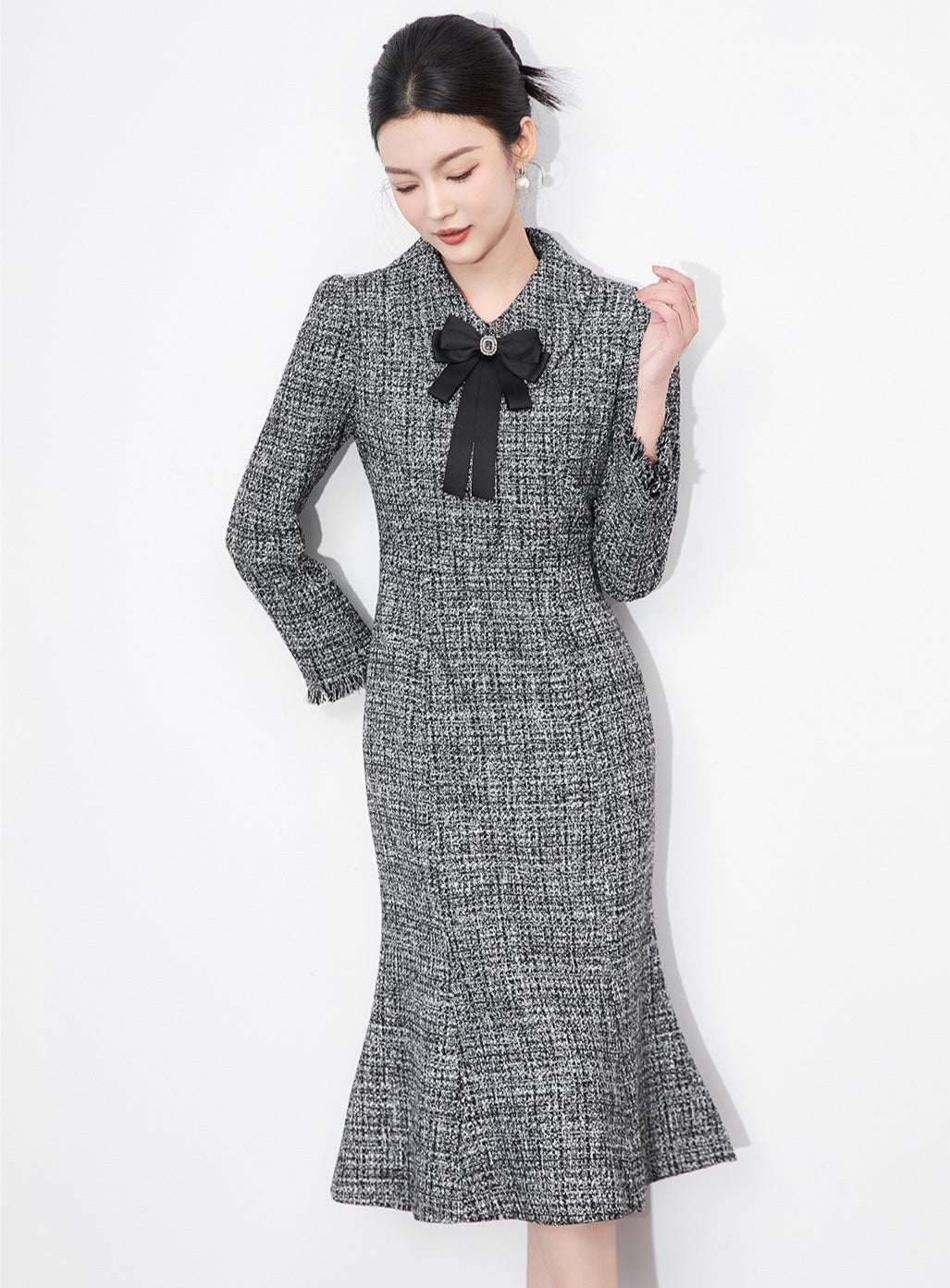 Chanel-Inspired Tweed Mermaid Dress – Elegant Slim Fit Long-Sleeve Design
