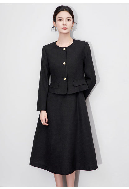 French-Inspired Two-Piece Set – Fitted Dress & Cropped Jacket