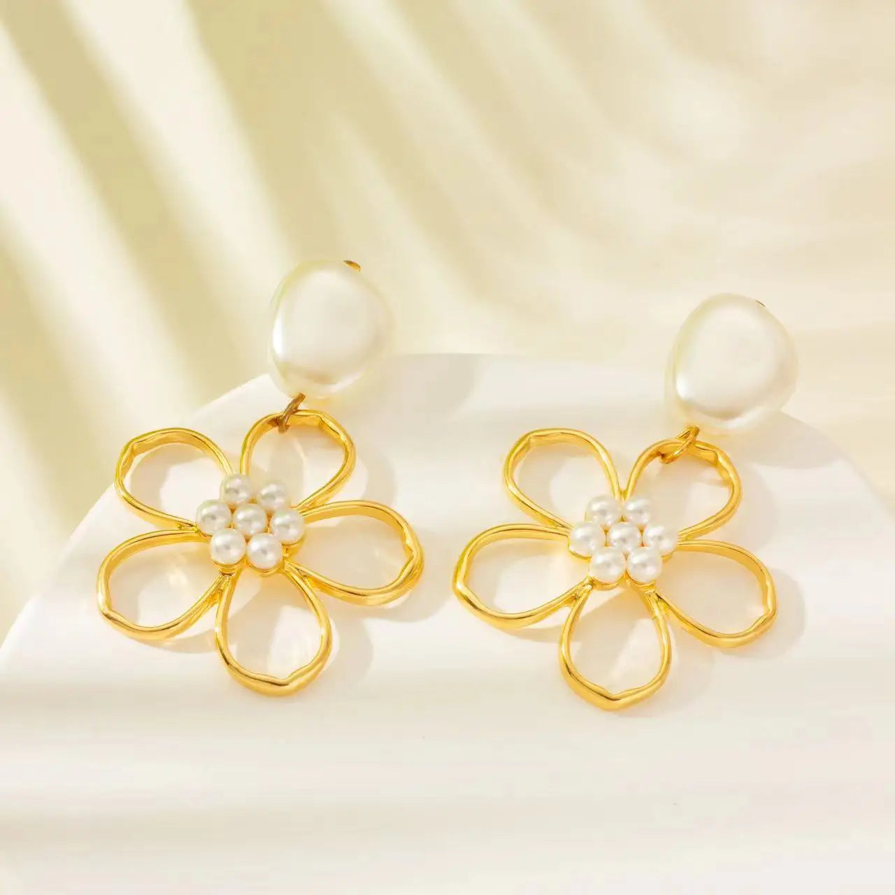Evelia Pearl Bloom Drop Earrings