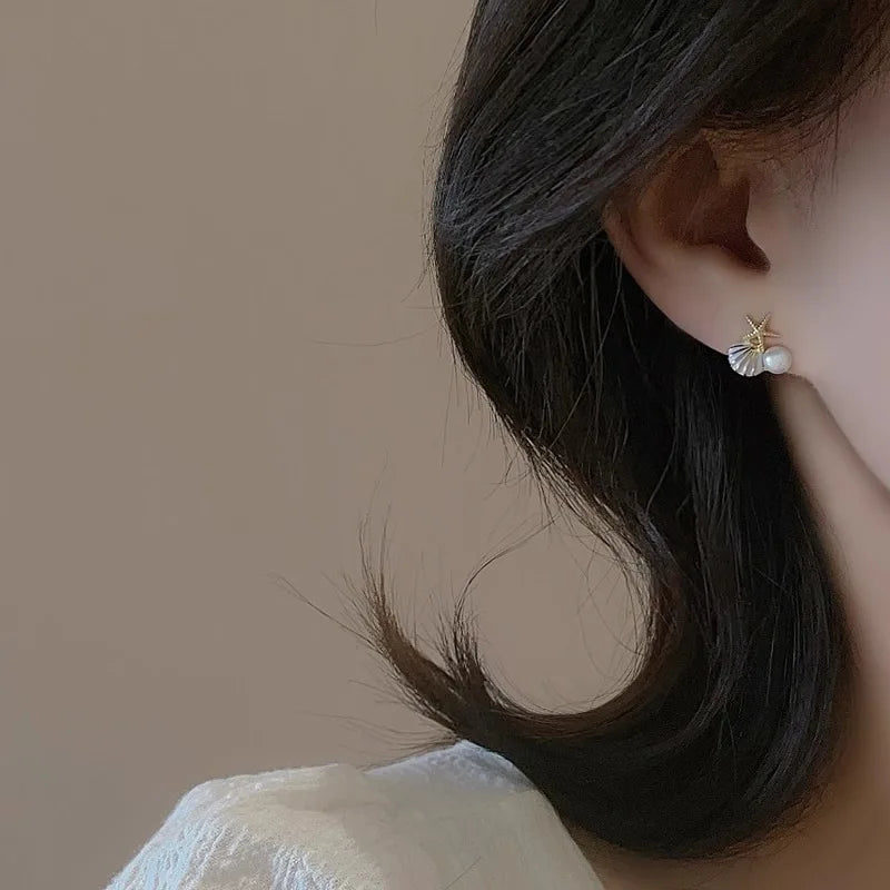 Lunara Asymmetric Starfish Stud Earrings