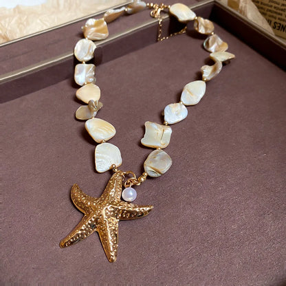 Maravelle Ocean Charm Pearl Necklace