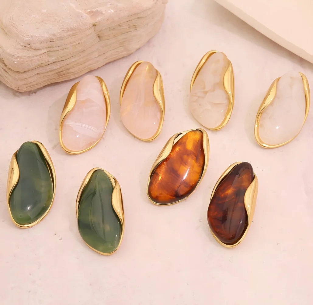 Aurex Geometric Gold Resin Ring