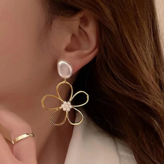 Evelia Pearl Bloom Drop Earrings